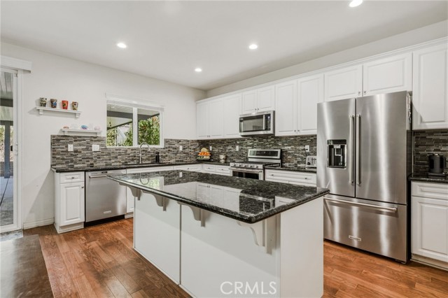 Detail Gallery Image 14 of 36 For 31874 Cloverhill Way, Murrieta,  CA 92563 - 4 Beds | 2 Baths