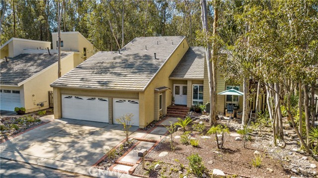 24952 Singingwoods Dr, Lake Forest, CA 92630