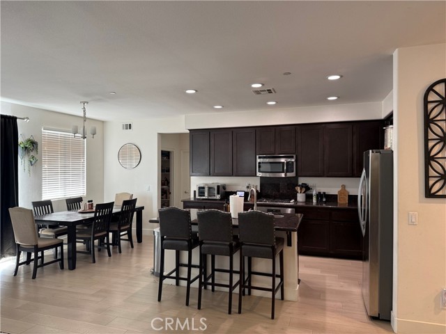 Detail Gallery Image 11 of 21 For 5565 Buckthorn Ct, Chino,  CA 91710 - 4 Beds | 3/1 Baths