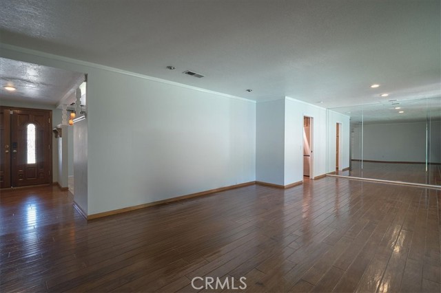 Detail Gallery Image 14 of 34 For 5557 Wentworth Dr, Riverside,  CA 92505 - 4 Beds | 2 Baths