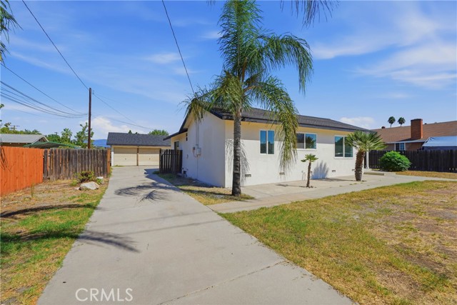883 East Columbia Avenue photo 2