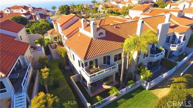 8 Toulon, Laguna Niguel CA: https://media.crmls.org/medias/1e1a813d-b30e-4e6e-af95-74a2d139bd6b.jpg