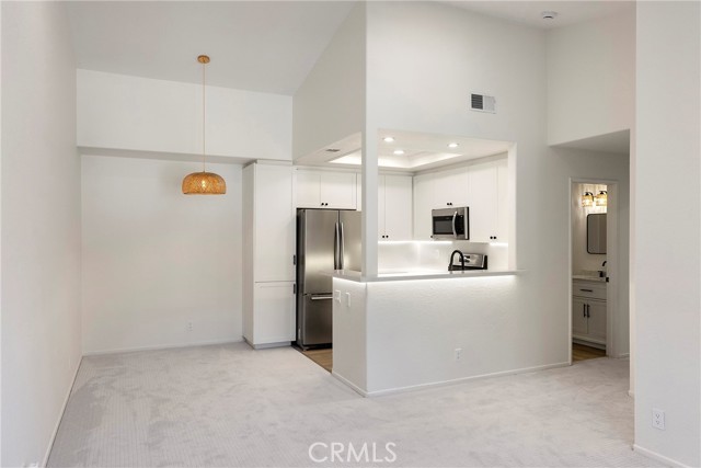 Detail Gallery Image 9 of 28 For 126 Sandpiper Lane, Aliso Viejo,  CA 92656 - 2 Beds | 2 Baths