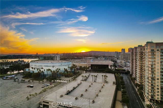 Detail Gallery Image 26 of 60 For 525 E Seaside Way #1705,  Long Beach,  CA 90802 - 2 Beds | 2 Baths