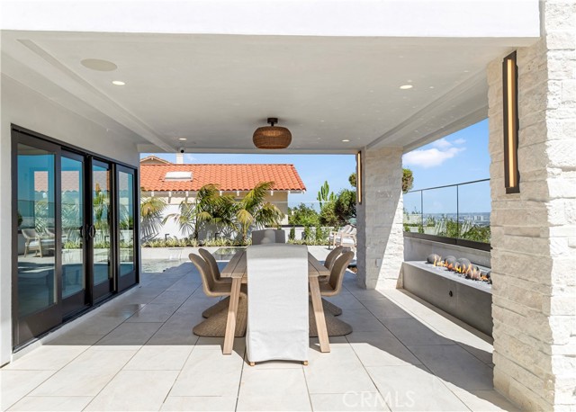 Detail Gallery Image 16 of 40 For 38 Drakes Bay Dr, Corona Del Mar,  CA 92625 - 5 Beds | 4/1 Baths