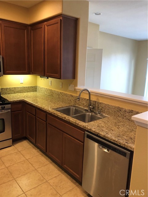 Detail Gallery Image 6 of 44 For 25056 Driftoak, Murrieta,  CA 92562 - 3 Beds | 2/1 Baths