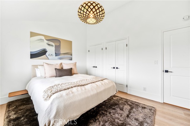 9 Jasmine Creek Dr, Corona del Mar CA: https://media.crmls.org/medias/1e1c4fd4-2c31-407a-bdfd-9a88f35fc3c9.jpg