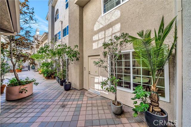Detail Gallery Image 37 of 52 For 14727 Magnolia Bld #126,  Sherman Oaks,  CA 91403 - 2 Beds | 2/1 Baths