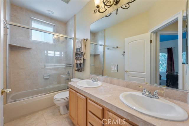 Detail Gallery Image 24 of 29 For 3210 N Ardmore Ave, Manhattan Beach,  CA 90266 - 5 Beds | 3/1 Baths