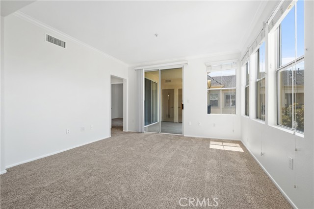 2426 Watermarke Pl, Irvine CA: https://media.crmls.org/medias/1e1df808-e5b6-4c9e-860e-1607469803f6.jpg