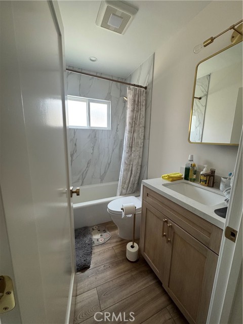 8006 Bleriot Avenue, Los Angeles CA: https://media.crmls.org/medias/1e1f04b6-9a2f-4084-889f-9a2d591566e3.jpg