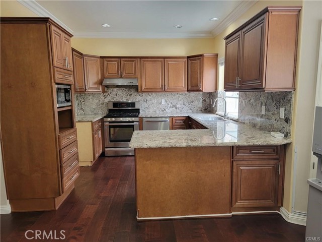 Detail Gallery Image 2 of 11 For 2825 Plaza Del Amo #148,  Torrance,  CA 90503 - 3 Beds | 2/1 Baths