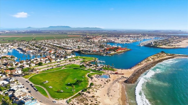 Detail Gallery Image 32 of 33 For 2378 Channel Drive #103,  Ventura,  CA 93003 - 3 Beds | 2/1 Baths