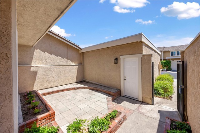 307 Aqueduct Ct, Placentia, CA 92870 photo 4