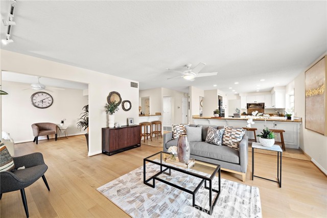 Detail Gallery Image 21 of 67 For 18817 Tomahawk Street, Fountain Valley,  CA 92708 - 5 Beds | 3 Baths