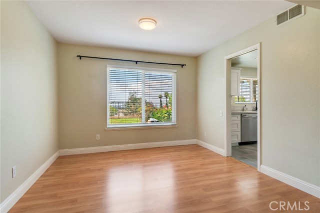 Detail Gallery Image 7 of 29 For 6193 Promontory Ln, Riverside,  CA 92506 - 4 Beds | 2/1 Baths