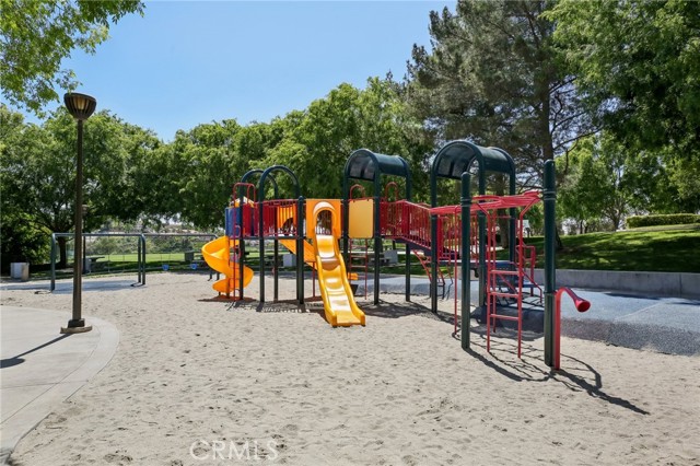 21391 Birdhollow Drive, Trabuco Canyon CA: https://media.crmls.org/medias/1e2205f1-7d28-468a-a594-6b7911ca4902.jpg