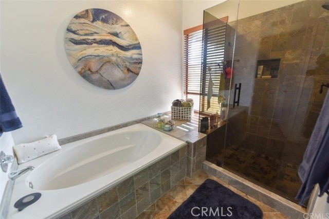 17 Elderberry, Irvine CA: https://media.crmls.org/medias/1e224d20-4246-4c23-91ef-45ceb41bc570.jpg