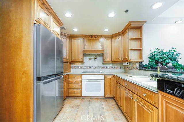 Detail Gallery Image 17 of 42 For 525 E Seaside Way #807,  Long Beach,  CA 90802 - 2 Beds | 1/1 Baths