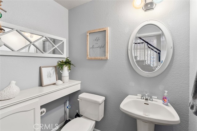 Detail Gallery Image 17 of 24 For 2160 San Antonio Pl, Corona,  CA 92882 - 3 Beds | 2/1 Baths