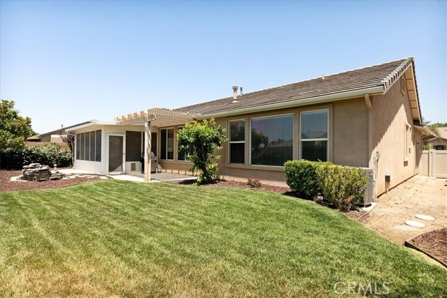 1467 Hunter Moon Way, Beaumont CA: https://media.crmls.org/medias/1e231907-6761-4c74-9c63-a88bbb991cfd.jpg
