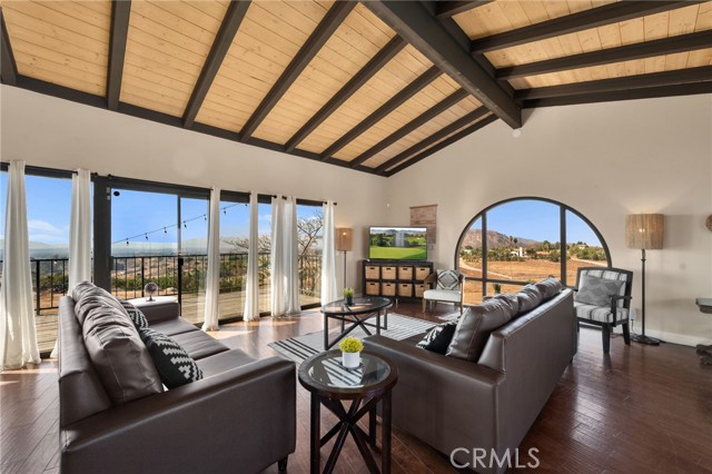 38225 Camino Sierra Road, Temecula CA: https://media.crmls.org/medias/1e23d441-94e0-4bda-8fa6-4e42ba112bba.jpg