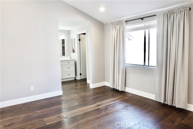 2413 Chandler Avenue, 2 photo 7