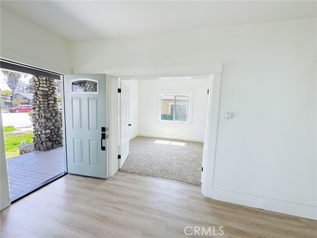 Detail Gallery Image 2 of 19 For 873 N Towne Ave, Pomona,  CA 91767 - 3 Beds | 2 Baths