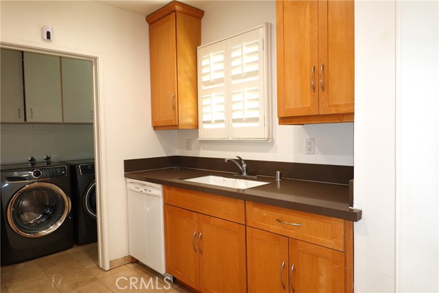 Detail Gallery Image 9 of 23 For 4828 Norwich Ave, Sherman Oaks,  CA 91403 - 2 Beds | 1 Baths