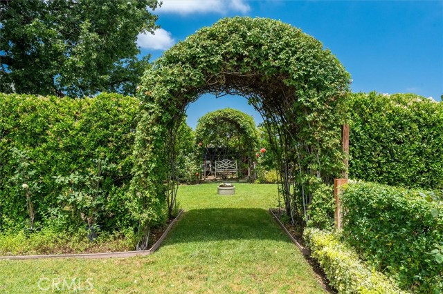 Detail Gallery Image 39 of 75 For 24711 Tiburon St, Valencia,  CA 91355 - 5 Beds | 5 Baths