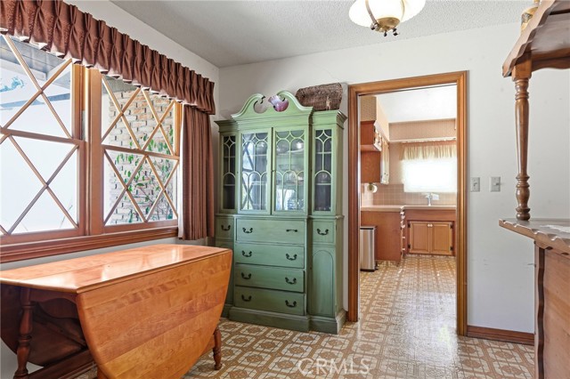 Detail Gallery Image 11 of 46 For 2021 Skylark, San Luis Obispo,  CA 93401 - 4 Beds | 2/1 Baths