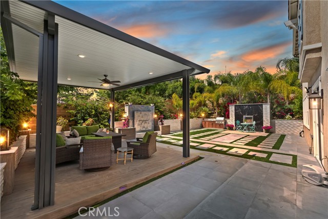 Detail Gallery Image 6 of 75 For 8851 Soothing Ct, Corona,  CA 92883 - 4 Beds | 3 Baths