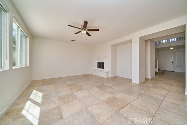 Detail Gallery Image 12 of 37 For 7 Volta Del Tintori St, Lake Elsinore,  CA 92532 - 5 Beds | 4/1 Baths