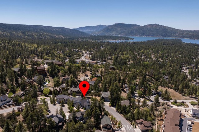 Detail Gallery Image 35 of 43 For 40618 Sunburst Cir, Big Bear Lake,  CA 92315 - 4 Beds | 3 Baths