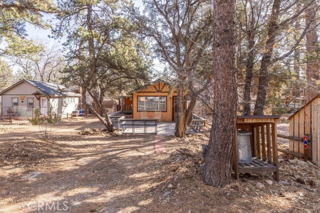 Detail Gallery Image 2 of 31 For 417 Spruce, Sugarloaf,  CA 92386 - 2 Beds | 2 Baths