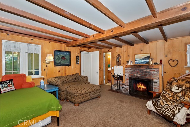 Detail Gallery Image 4 of 17 For 547 Blue Jay Canyon Rd, Blue Jay,  CA 92317 - 3 Beds | 1 Baths