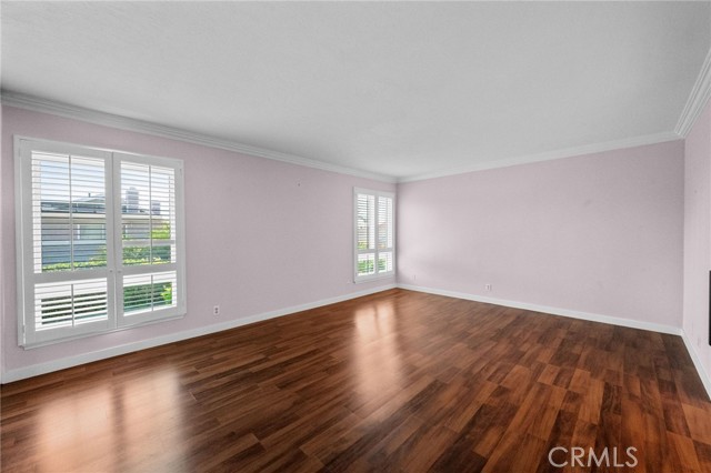 9882 Kings Canyon Drive, Huntington Beach CA: https://media.crmls.org/medias/1e2a1d0c-dada-4d00-ab91-a375c56aec2f.jpg