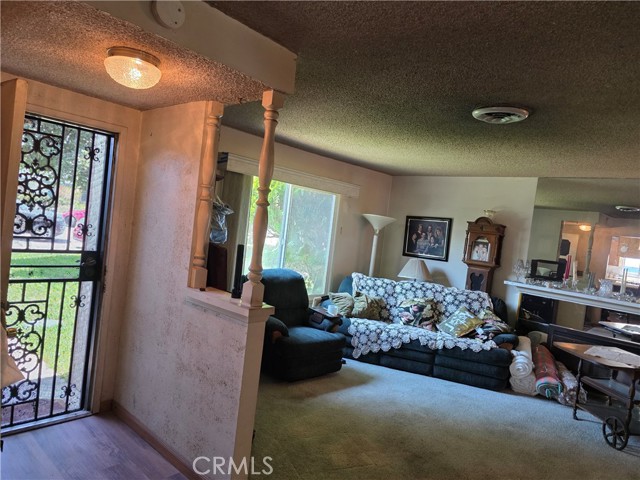 4734 Helmgate Drive, El Monte CA: https://media.crmls.org/medias/1e2a6859-92e2-4817-a132-f6eb77e6c06d.jpg