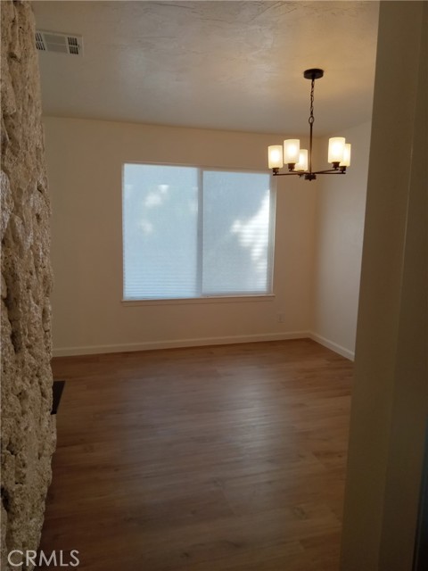 Detail Gallery Image 4 of 19 For 18102 Hinton St, Hesperia,  CA 92345 - 3 Beds | 2 Baths