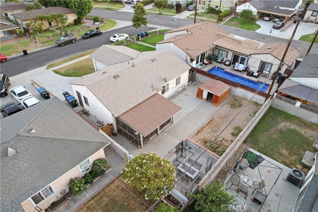 https://media.crmls.org/medias/1e2adcd0-c845-4701-9e81-6ae7726ffa68.jpg?preset=X-Large
