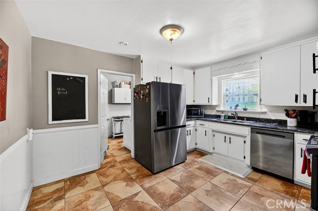 Detail Gallery Image 11 of 46 For 138 Terrace Ln, San Marcos,  CA 92069 - 4 Beds | 2 Baths