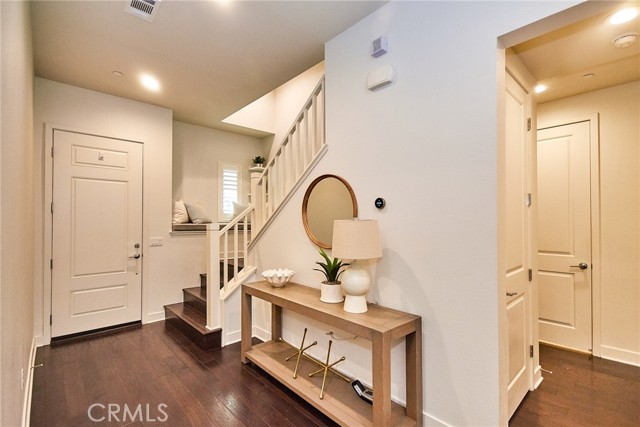 320 Magnet, Irvine CA: https://media.crmls.org/medias/1e2b7c46-a113-4936-8af5-96ad1e512203.jpg