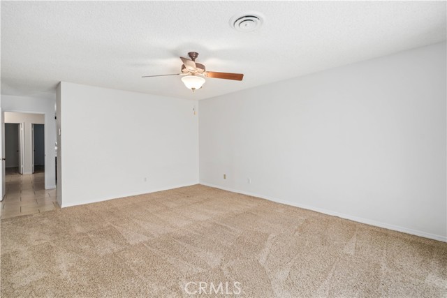 44114 30th W Street, Lancaster CA: https://media.crmls.org/medias/1e2bb696-a64e-4898-962d-c250b906bab0.jpg