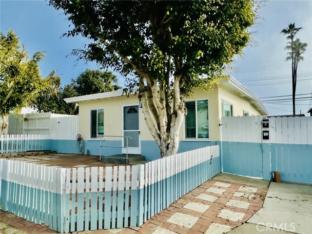 Front Image Thumbnail for CROC26057212