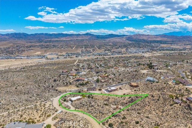 57710 Bandera Road, Yucca Valley CA: https://media.crmls.org/medias/1e2d4cfb-31de-4771-b06d-e4afacb9b6c0.jpg