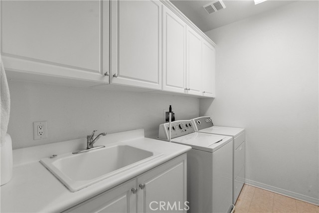 29266 Mission Trail Lane, Valencia CA: https://media.crmls.org/medias/1e2ddb7f-8c74-47b4-bad7-b7793348768e.jpg