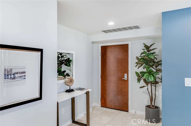 Detail Gallery Image 25 of 48 For 400 W Ocean Bld #206,  Long Beach,  CA 90802 - 2 Beds | 2 Baths