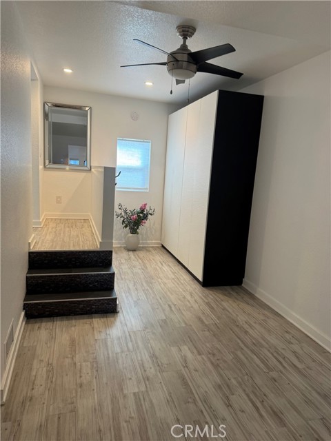 Detail Gallery Image 3 of 9 For 219 Geneva a,  Huntington Beach,  CA 92648 - 1 Beds | 1 Baths