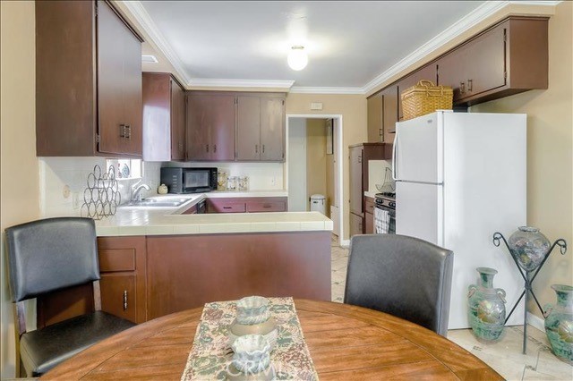 1811 South Alma Street, San Pedro CA: https://media.crmls.org/medias/1e2eb70c-b94f-40f9-bf49-a5c277c02a69.jpg