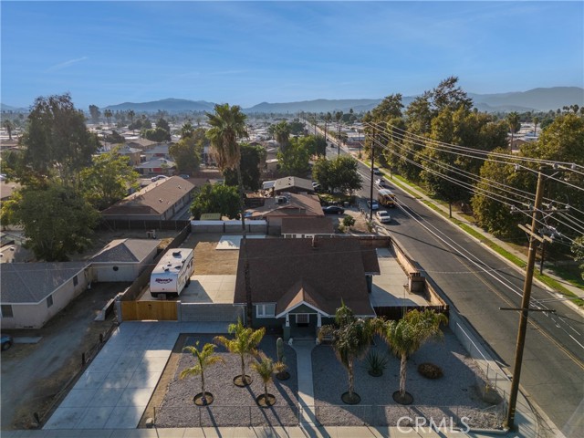 Detail Gallery Image 4 of 39 For 271 N Hamilton Ave, Hemet,  CA 92543 - 4 Beds | 1 Baths